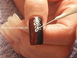 Nailart Liner in der Farbe weiß