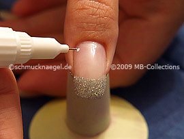 Nailart Pen in der Farbe weiß