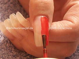 Nagellack in der Farbe rot