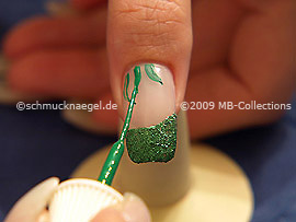 Nailart Liner in der Farbe grün