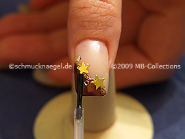 Der Klarlack schützt das Design