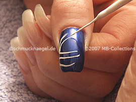 Nailart Liner in der Farbe weiß