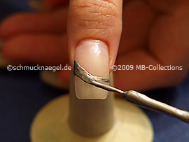 Nailart Liner in der Farbe silber