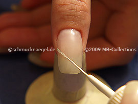 Nailart Liner in der Farbe weiß