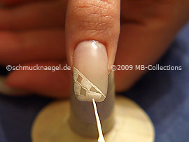 Nailart Liner in der Farbe weiß