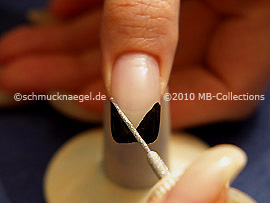Nailart Liner in der Farbe silber-glitter