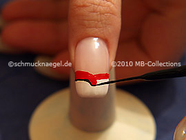 Nailart Liner in der Farbe schwarz