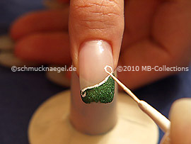 Nailart Liner in der Farbe weiß