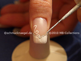 Nailart Liner in der Farbe silber-glitter
