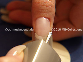 Nagellack in der Farbe weiß