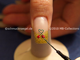 Nailart Liner in der Farbe schwarz