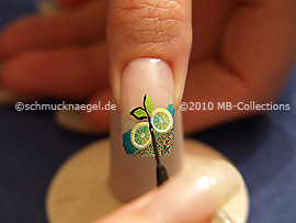 Nailart Liner in der Farbe schwarz