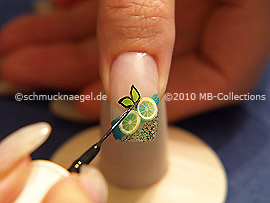 Nailart Liner in der Farbe schwarz