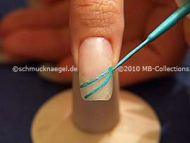 Nailart Liner in der Farbe türkis