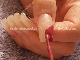 Nailart Pen in der Farbe lavendel