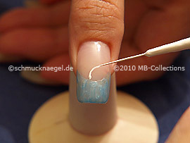 Nailart Liner in der Farbe weiß