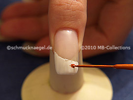 Nailart Liner in der Farbe braun