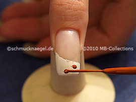Nailart Liner in der Farbe braun