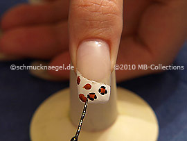 Nailart Liner in der Farbe schwarz