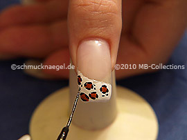 Nailart Liner in der Farbe schwarz