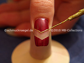 Nailart Liner in der Farbe gold-glitter