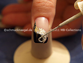 Nailart Liner in der Farbe silber-glitter