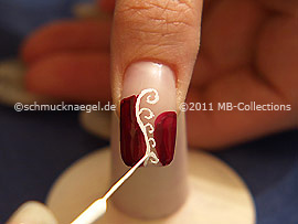 Nailart Liner in der Farbe weiß