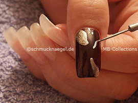 Nailart Liner in der Farbe silber