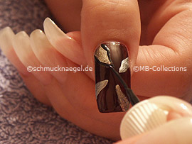 Nailart Liner in der Farbe schwarz