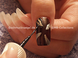 Nailart Liner in der Farbe schwarz
