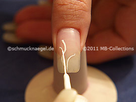 Nailart Liner in der Farbe weiß