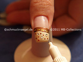 Nailart Pen in der Farbe braun