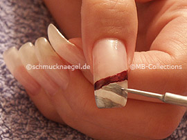 Nailart Liner in der Farbe silber