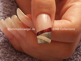 Nailart Liner in der Farbe gold-glitter