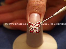 Nailart Liner in der Farbe weiß