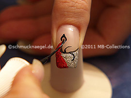 Nailart Liner in der Farbe schwarz