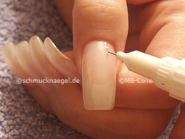 Nailart Pen in der Farbe weiß