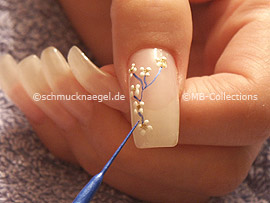 Nailart Liner in der Farbe blau