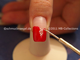 Nailart Liner in der Farbe gold