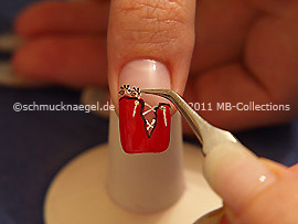 Nail Sticker und Pinzette