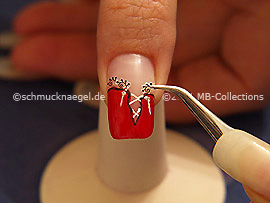 Nail Sticker und Pinzette