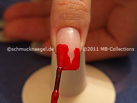 Nagellack in der Farbe rot