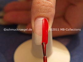 Nagellack in der Farbe rot