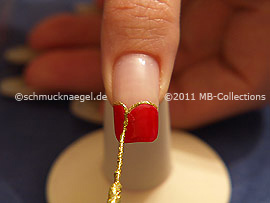Nailart Liner in der Farbe gold-glitter