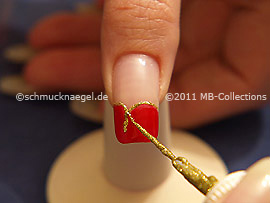 Nailart Liner in der Farbe gold-glitter