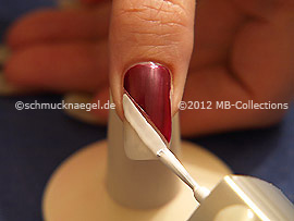 Nagellack in der Farbe weiß