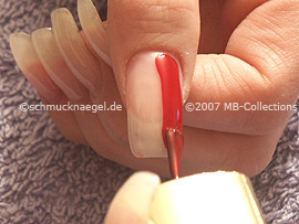 Nagellack in der Farbe rot