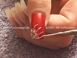 Nailart Liner in der Farbe silber-glitter
