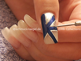 Nailart Liner in der Farbe silber