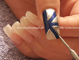 Nailart Liner in der Farbe silber